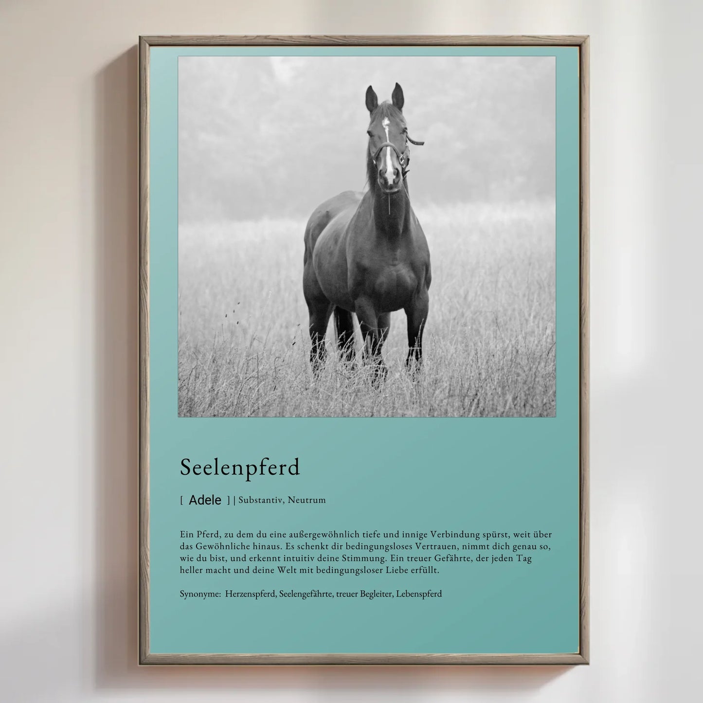 Personalisiertes Poster 'Seelenpferd' mit stilvollem Design und emotionaler Bedeutung, gerahmt oder ungerahmt.