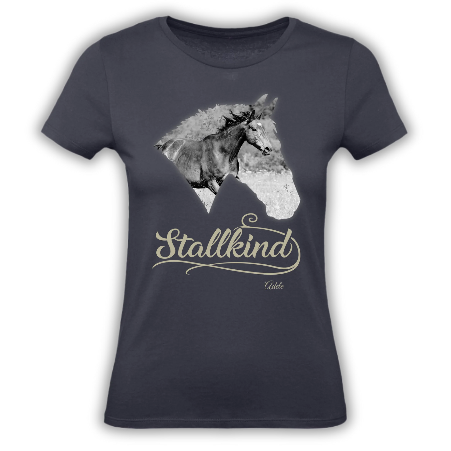 Personalisiertes T-Shirt "Stallkind" Standard Personalisiertes T-Shirt mit Pferdemotiv für alle Pferdeliebhaber – Name, Bild & Farbe wählbar. Hochwertig, bequem, nachhaltig. Für echte Stallkinder.