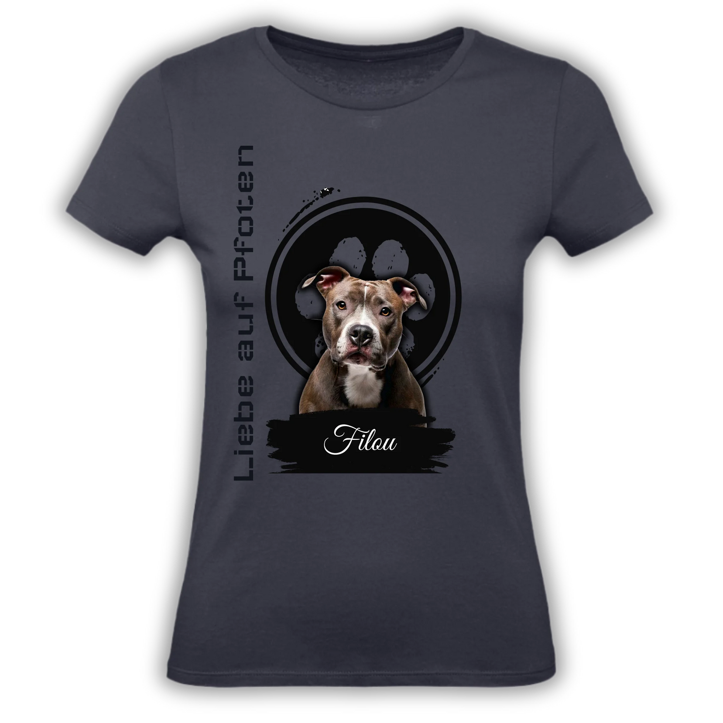 Personalisiertes T-Shirt "Liebe auf Pfoten" "Liebe auf Pfoten" – personalisiertes T-Shirt für Tierliebhaber. Mit deinem Wunschbild von Hund oder Katze. Emotional, einzigartig, perfekt zum Verschenken.