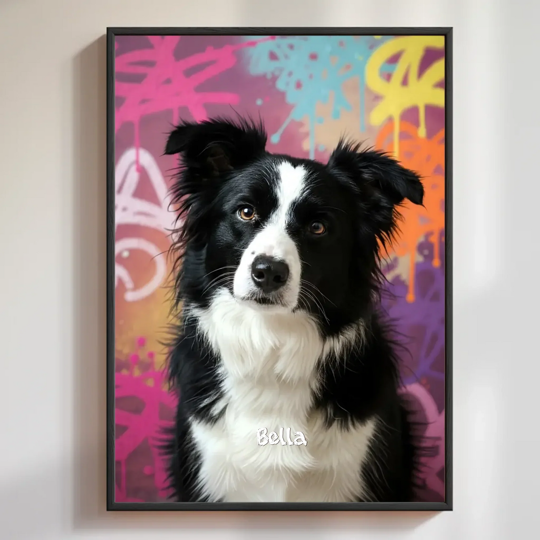Personalisiertes Street-Art-Poster mit Hund, gerahmt an der Wand