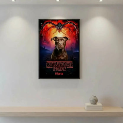 Personalisiertes Poster "Stranger Paws" mit Hund, perfektes Geschenk für Haustierbesitzer und Katzenliebhaber.