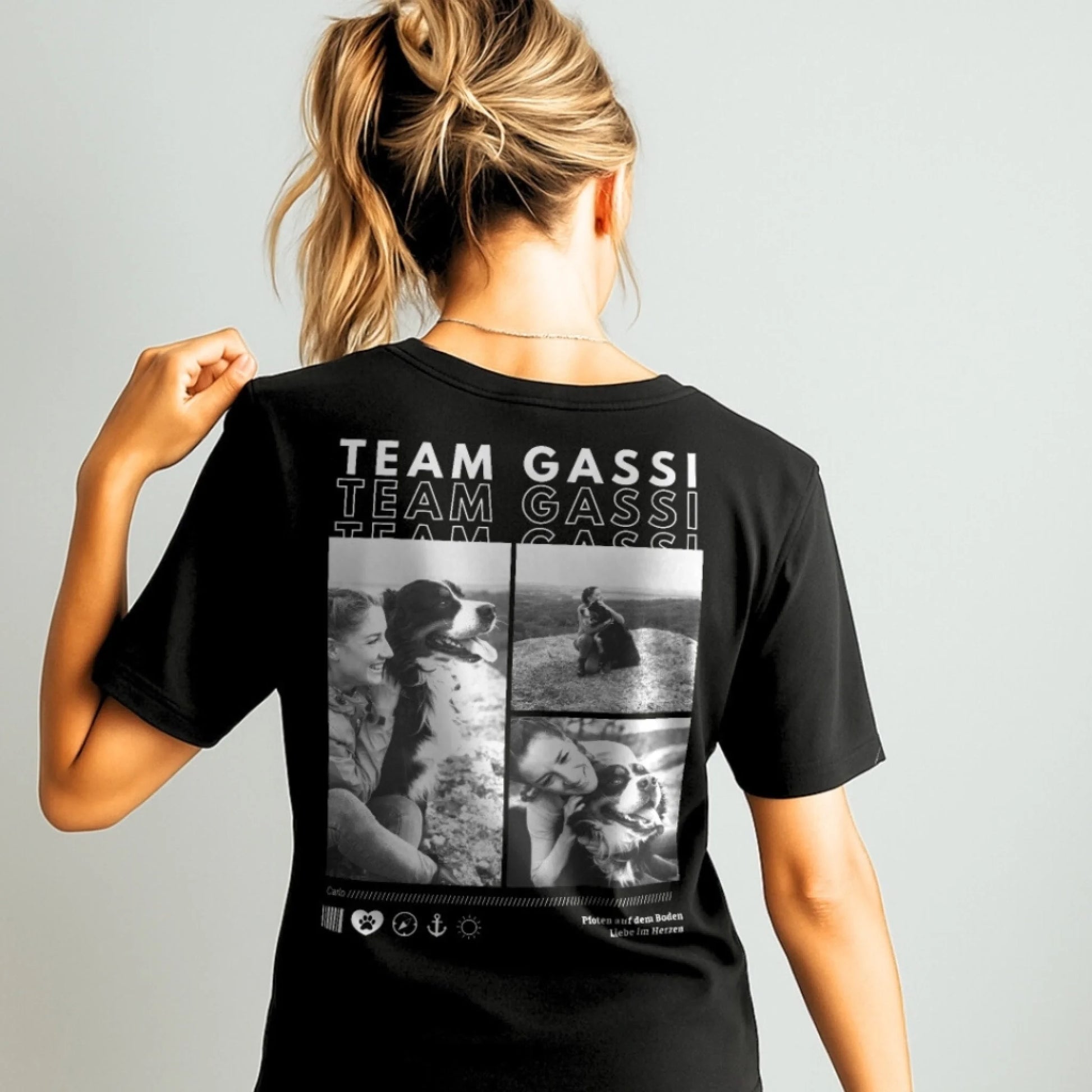 Personalisiertes T-Shirt 'Seelenhund' mit Fotos und Namen auf der Rückseite, geeignet für Männer und Frauen.