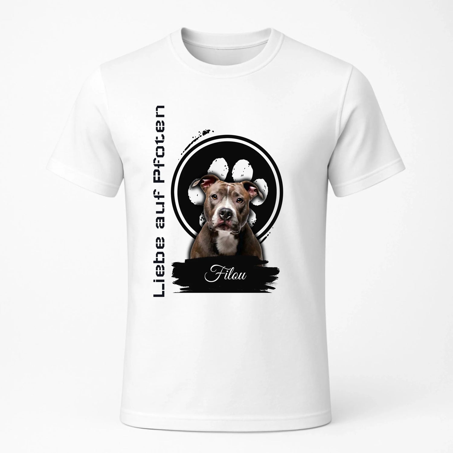 Personalisiertes T-Shirt "Liebe auf Pfoten" "Liebe auf Pfoten" – personalisiertes T-Shirt für Tierliebhaber. Mit deinem Wunschbild von Hund oder Katze. Emotional, einzigartig, perfekt zum Verschenken.