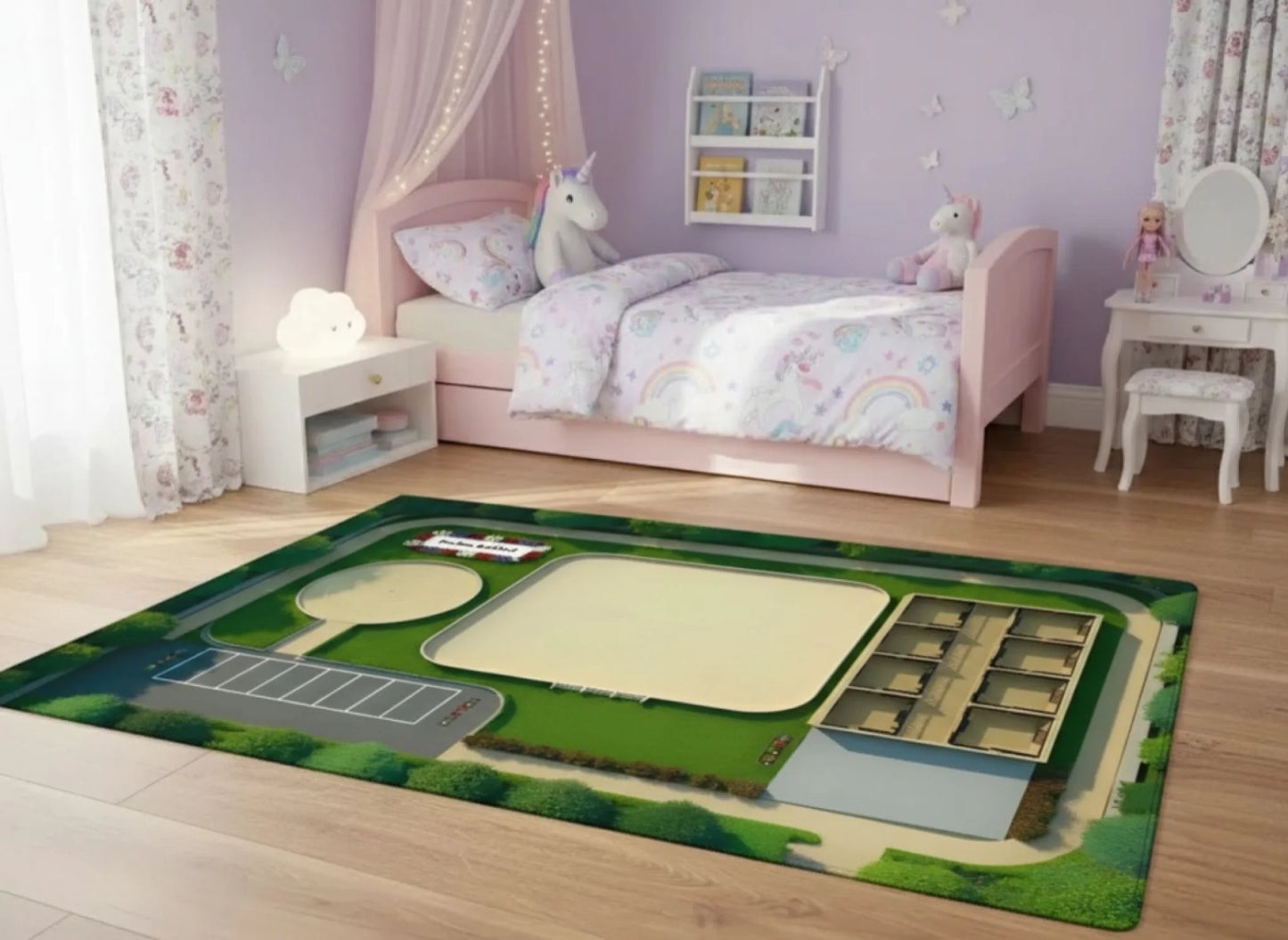 Personalisierter Spielzeugteppich – perfekt für Spielzeugpferde und Pferdehof - Kinderspielzeug (Farbig) im Kinderzimmer.