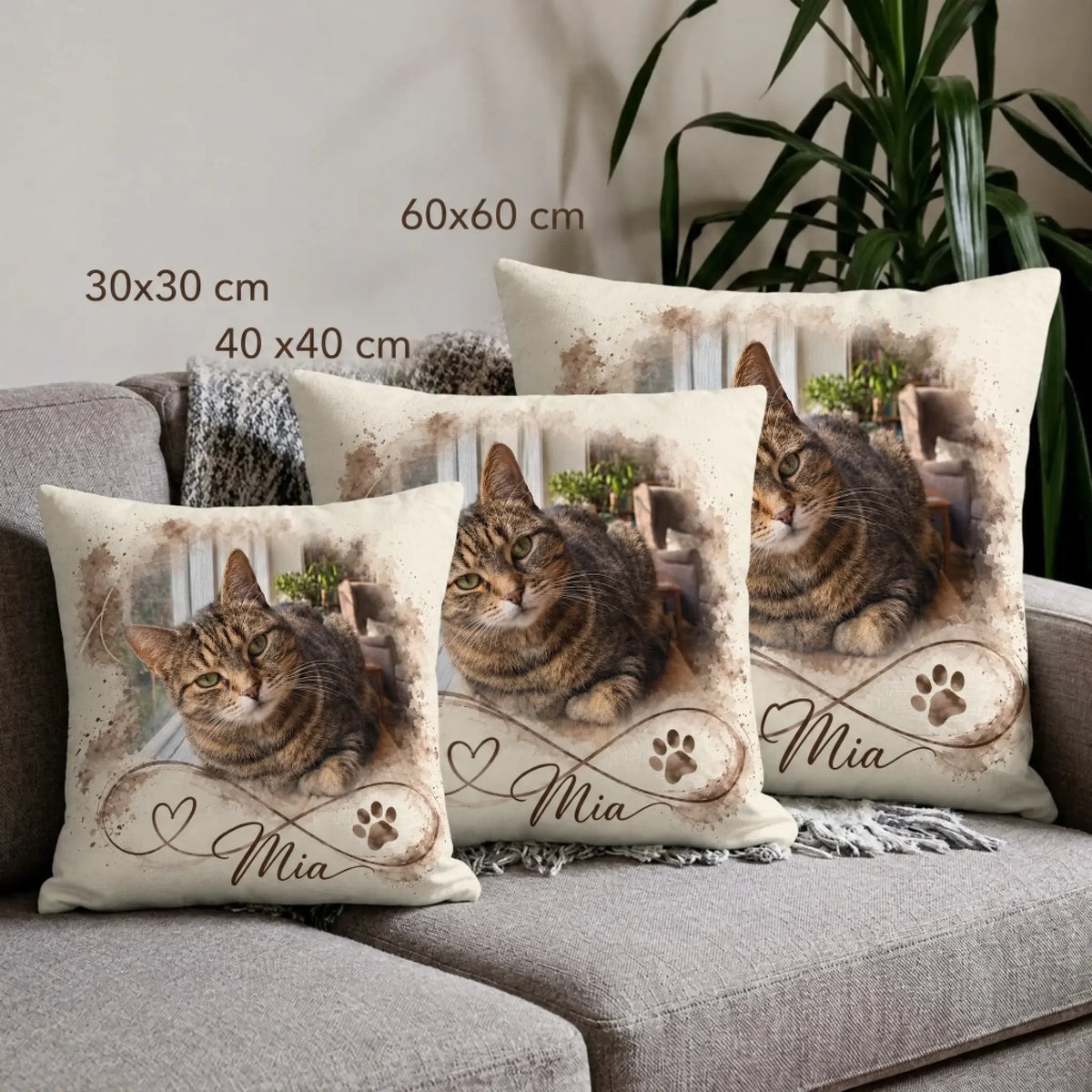 Personalisierte Kissen mit Katzenfoto in 30x30, 40x40 und 60x60 cm im Größenvergleich