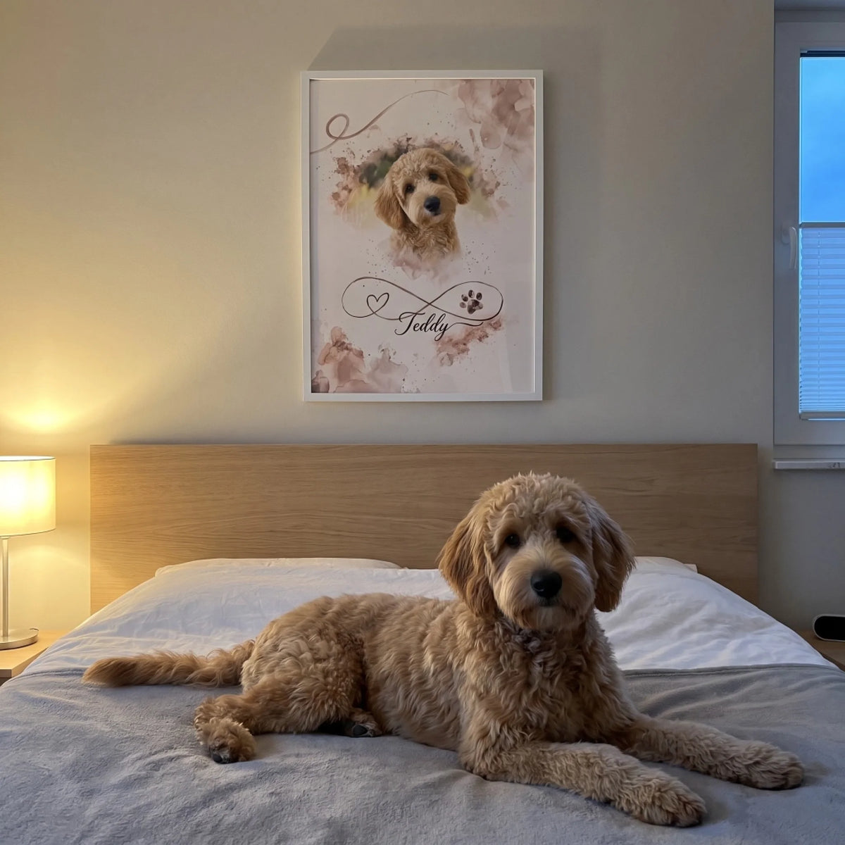 Personalisiertes Poster mit Goldendoodle und Name im weißen Rahmen